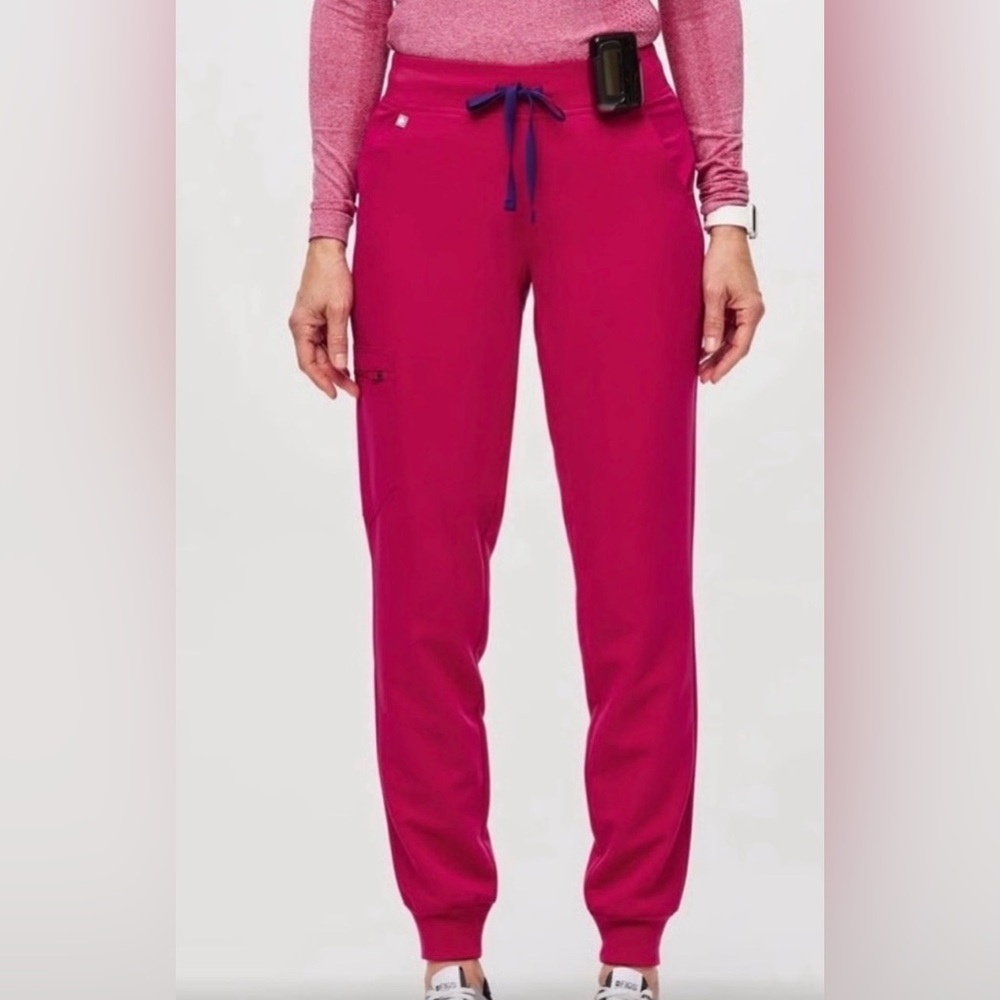 Figs Women Bright hot Pink Scrub Joggers